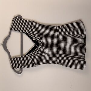 Anthropologie Deletta Texture Houndstooth Style Top